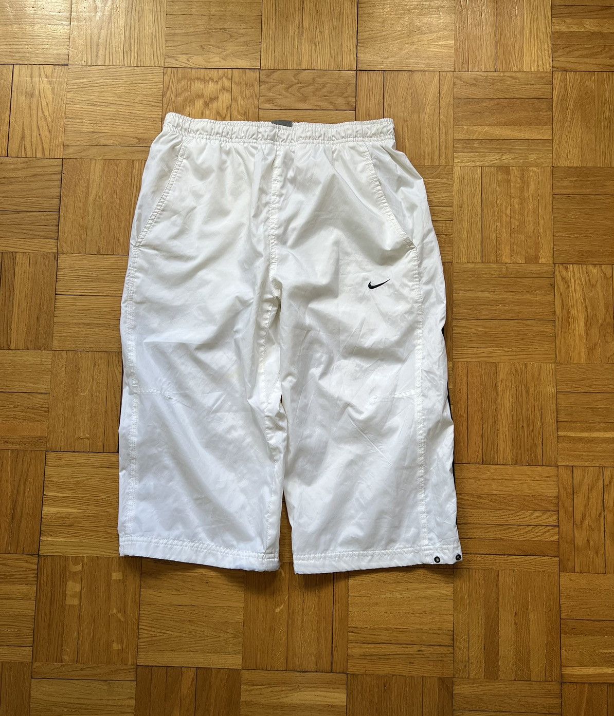 Nike × Vintage Shorts Nike Small Logo White Vintage 00’s Y2K Size US 32 / EU 48 - 1 Thumbnail