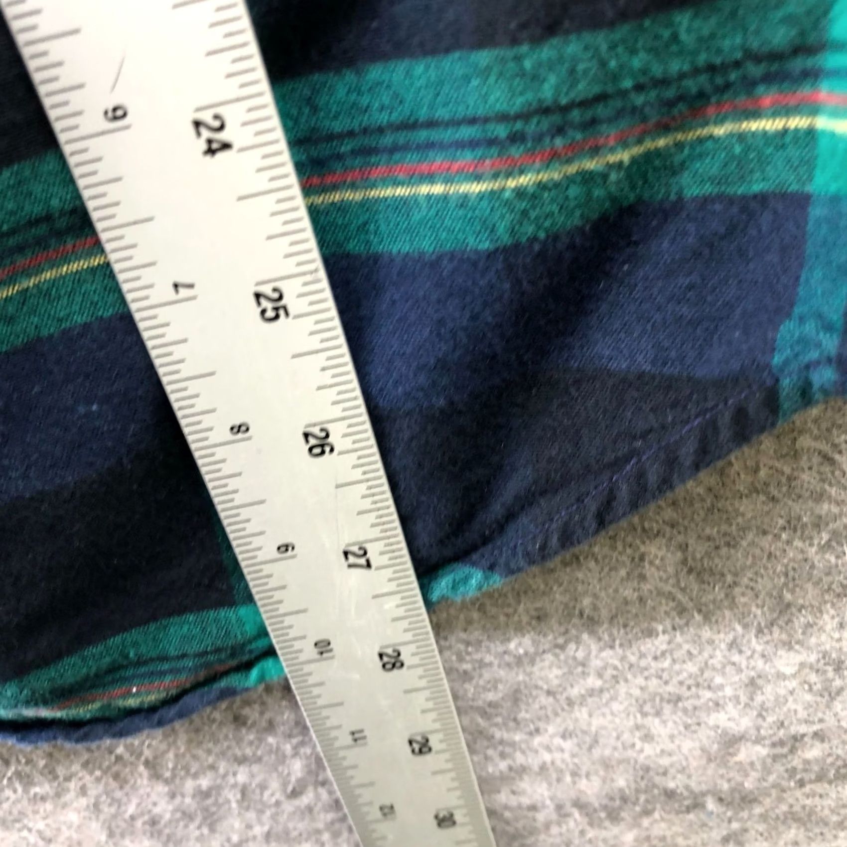 Gap Gap Flannel Shirt Mens M Holiday Plaid Tartan Green Navy Cotton Sleeve Long Button-Up Collared Size US M / EU 48-50 / 2 - 7 Thumbnail