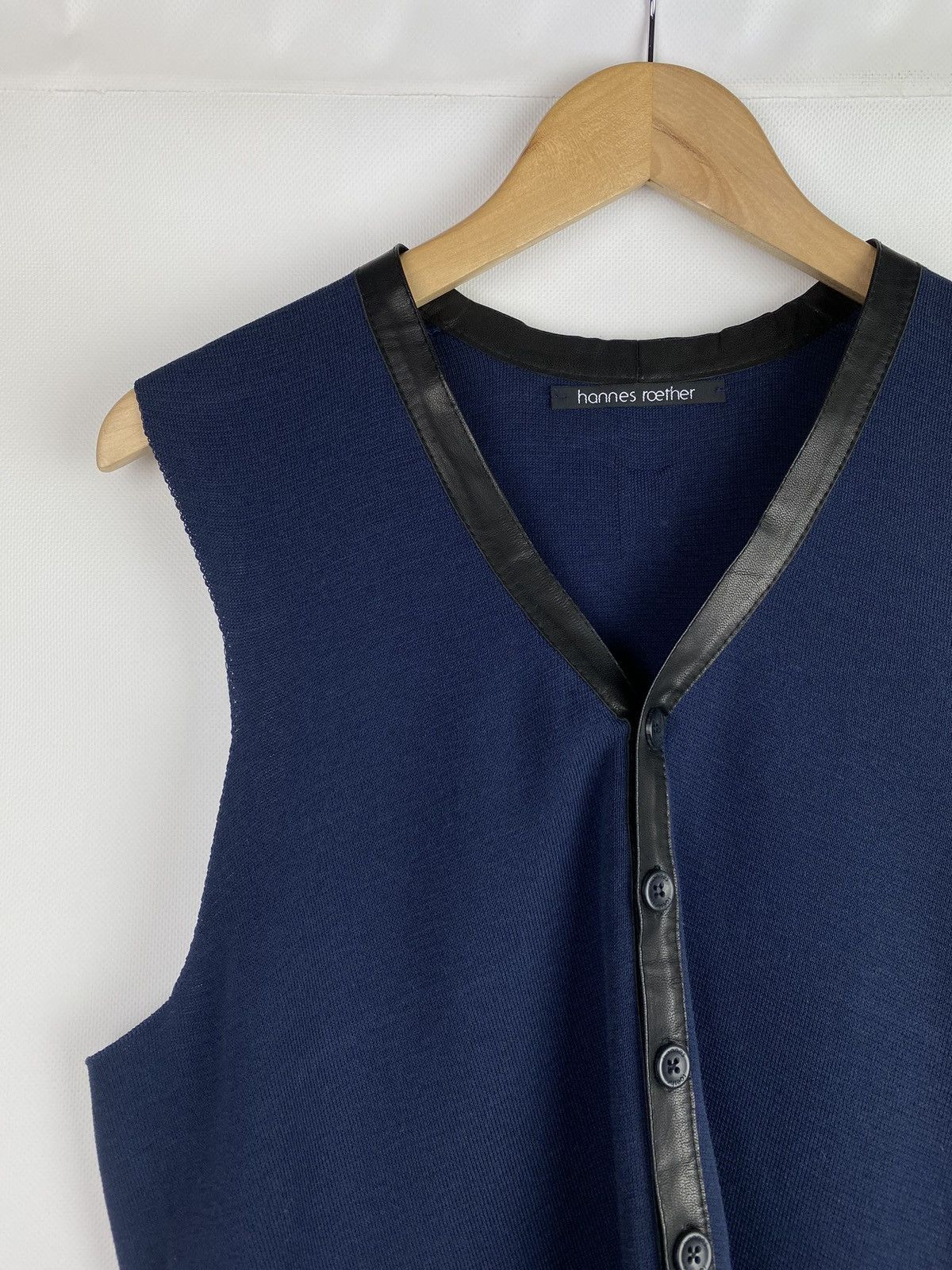 hannes roether Hannes Roether men’s avant-garde vest gilet size L Size US L / EU 52-54 / 3 - 5 Thumbnail