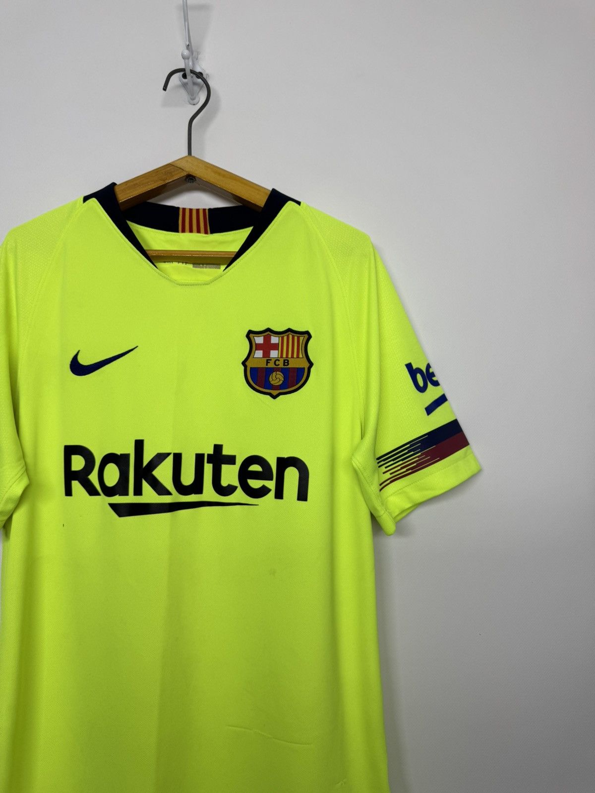 Nike Vintage FC Barcelona 2018/19 Nike Soccer Jersey Blokcore Size US S / EU 44-46 / 1 - 6 Thumbnail