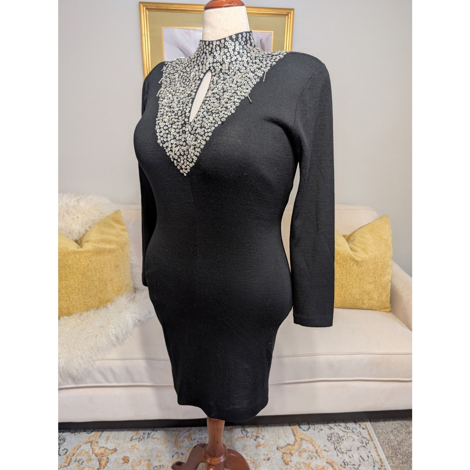 Other Theomiles Jeweled Neckline Black Bodycon Dress Size L / US 10 / IT 46 - 1 Thumbnail