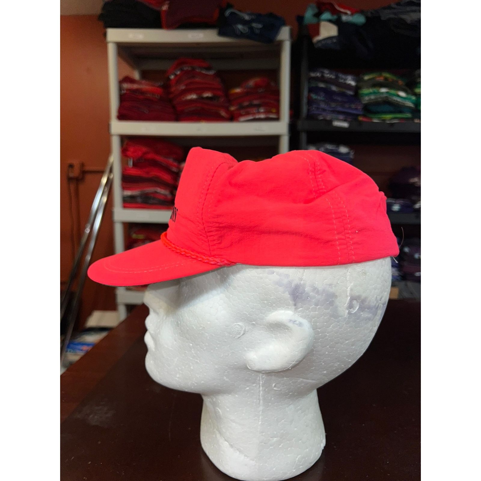 Vintage Vintage Desert Inn Hat Las Vegas Casino Red Cap 90s VTG OS Size ONE SIZE - 4 Thumbnail