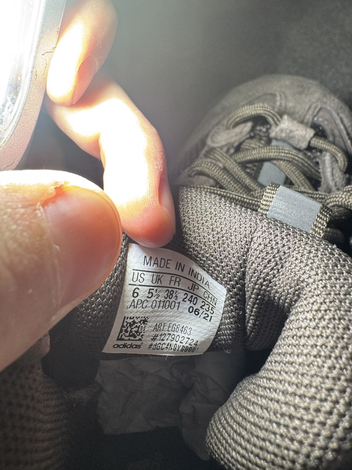 Adidas Adidas Yeezy Desert Boot Oil Size US 6 / EU 39 - 4 Thumbnail