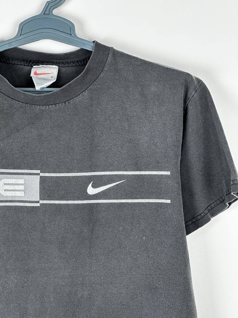 Nike × Vintage Nike Vintage T Shirt Faded Distressed big logo center swoosh Size US M / EU 48-50 / 2 - 5 Thumbnail