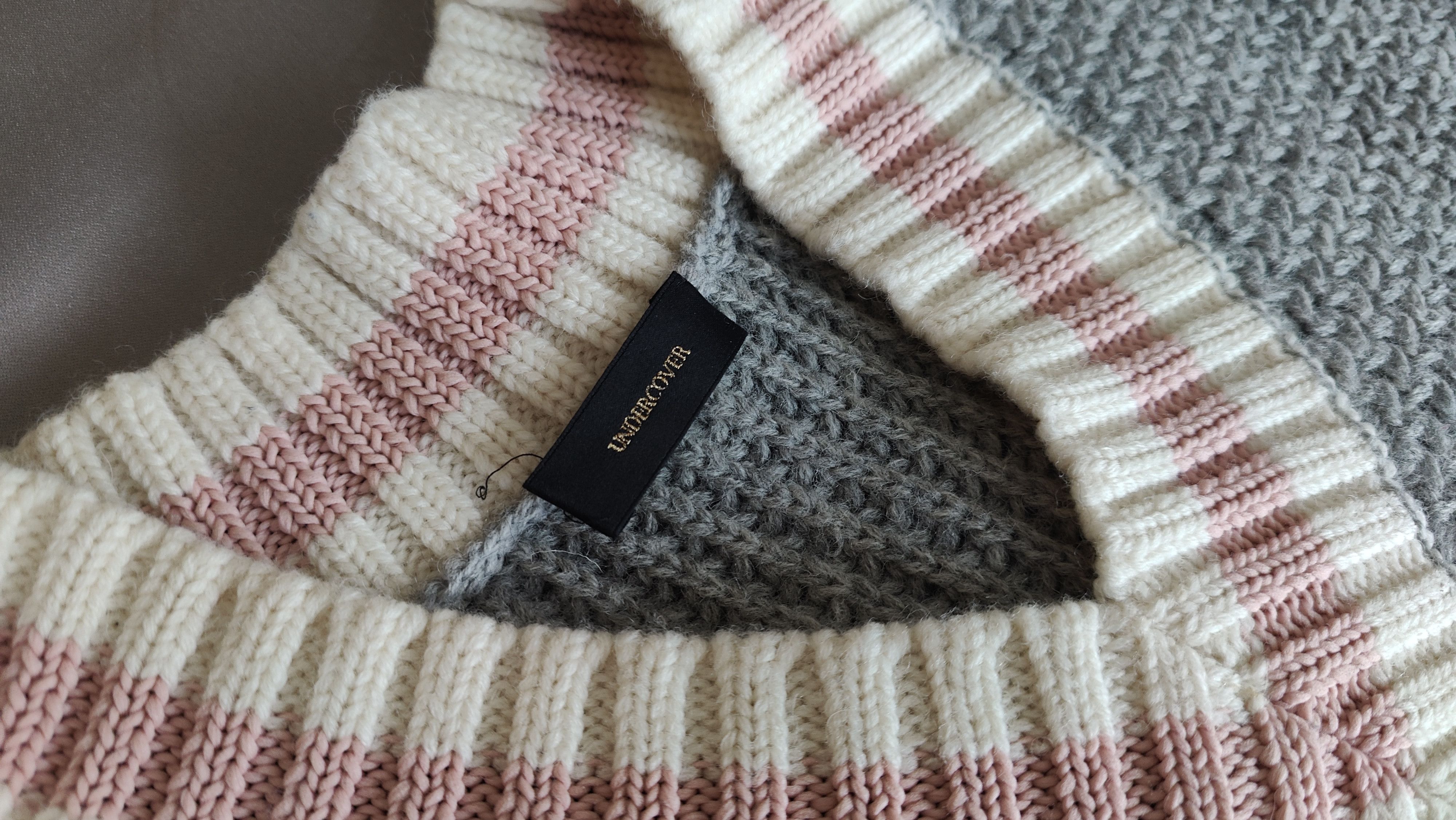 Undercover Undercover AW2017 V-Neck Heavy Knitted Wool Sweater Size US M / EU 48-50 / 2 - 7 Thumbnail