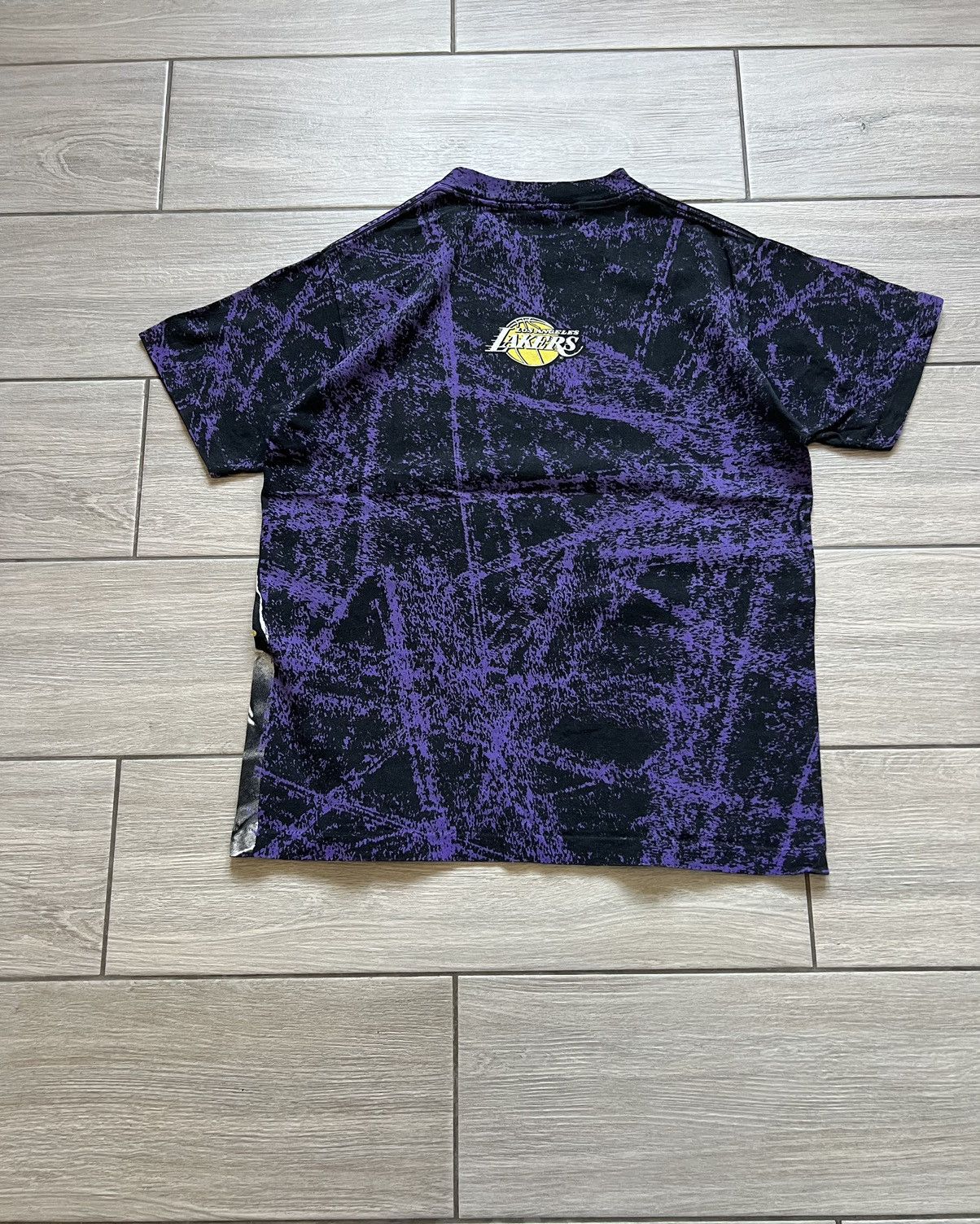 NBA Vintage Lakers Los Angeles NBA All Over Print T-shirt 90’s Size US M / EU 48-50 / 2 - 7 Thumbnail