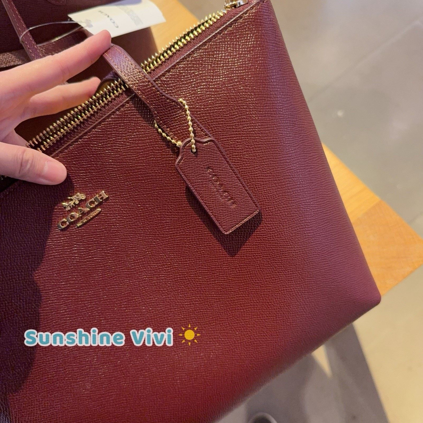 Coach NWT COACH Fiona Zip Tote Bag Canvas CW395, Dark Wine Size ONE SIZE - 3 Thumbnail