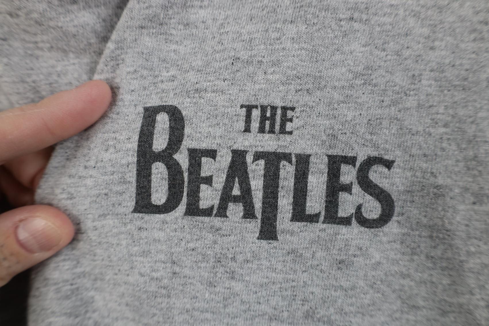 Vintage Vintage Y2K 2002 The Beatles Band T-Shirt Heather Gray Size L / US 10 / IT 46 - 4 Thumbnail