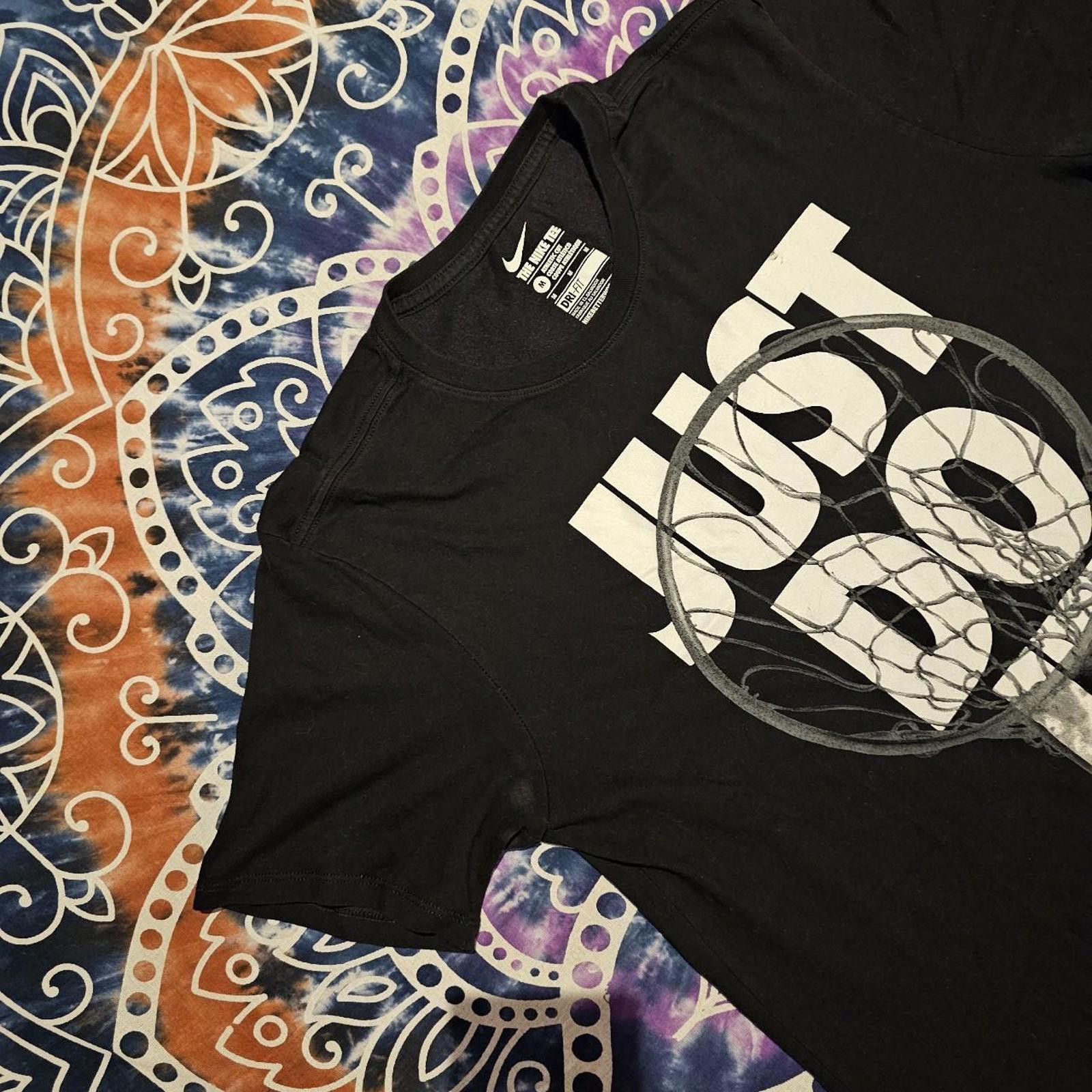 Nike Nike Men's Black and White T-shirt Size US M / EU 48-50 / 2 - 5 Thumbnail