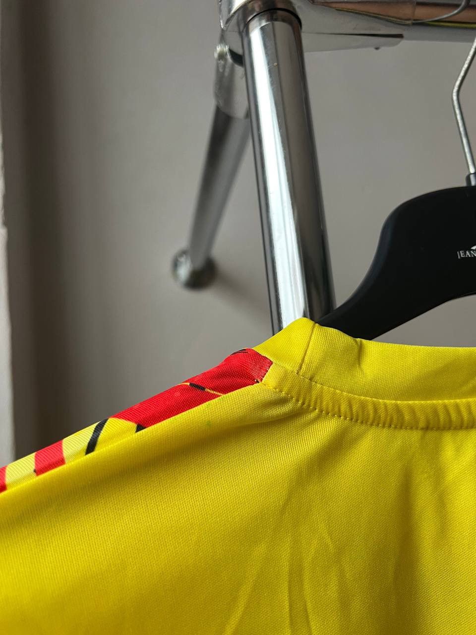Umbro 2021/22 UGANDA TEAM THIRD SOCCER JERSEY FOOTBALL SHIRT SZ S Size US S / EU 44-46 / 1 - 10 Thumbnail