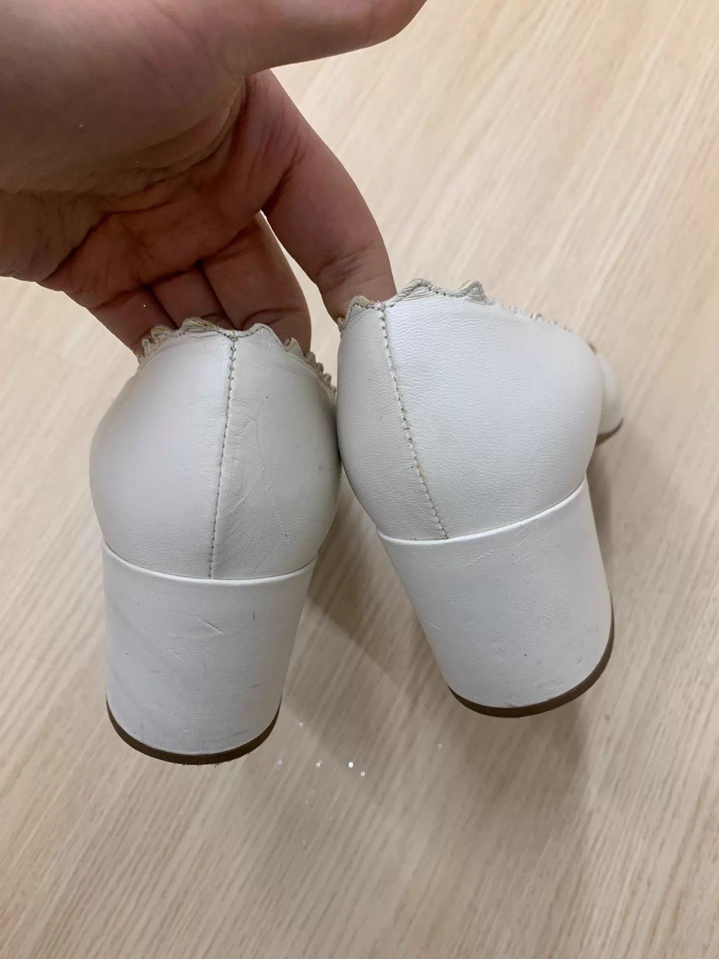 Chloe Chloé Women's White Petal Heels 38 New Size US 7.5 / IT 37.5 - 3 Thumbnail