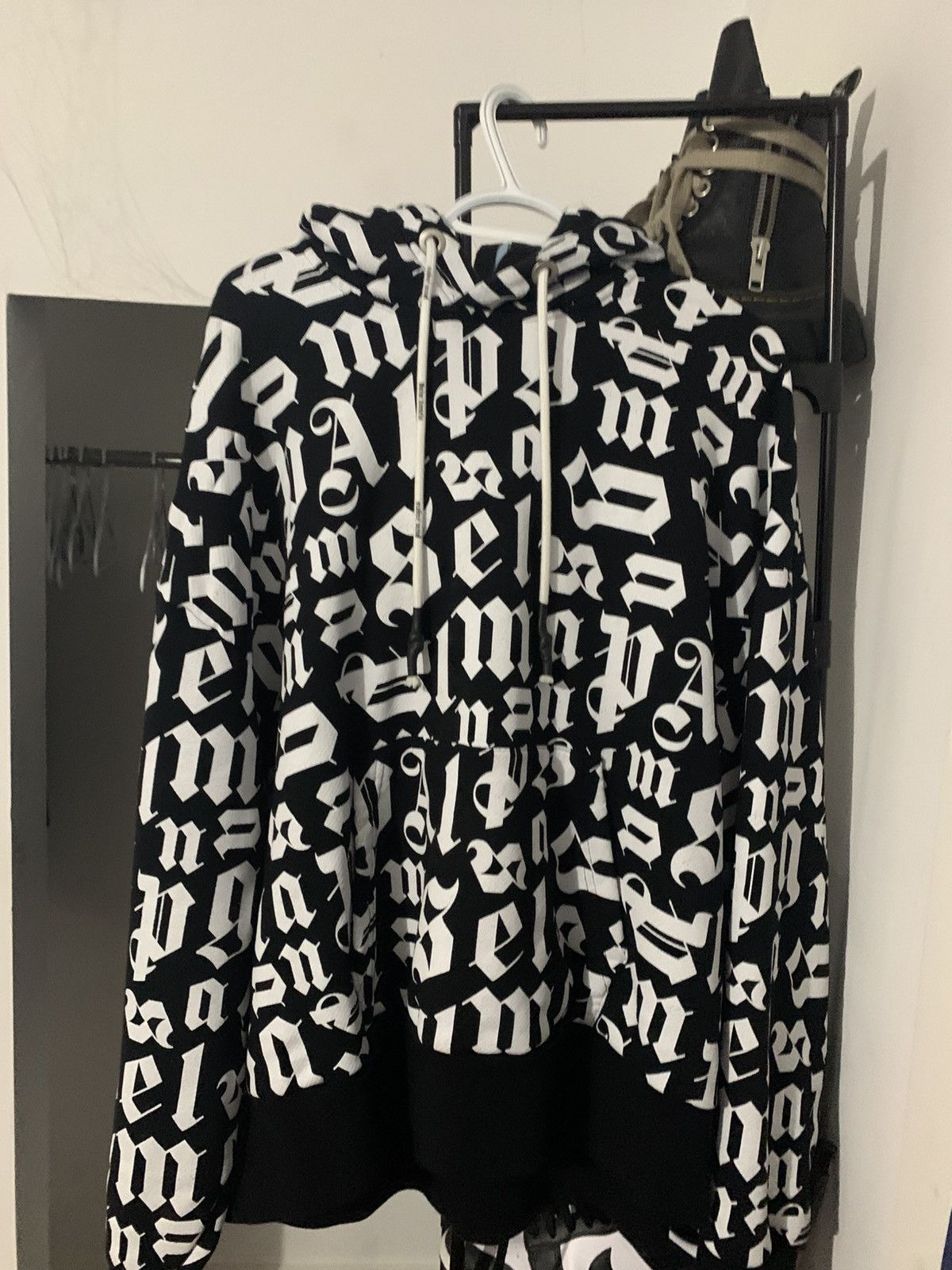 Designer × Palm Angels 10/10 condition Palm Angles hoodie Size US L / EU 52-54 / 3 - 9 Thumbnail