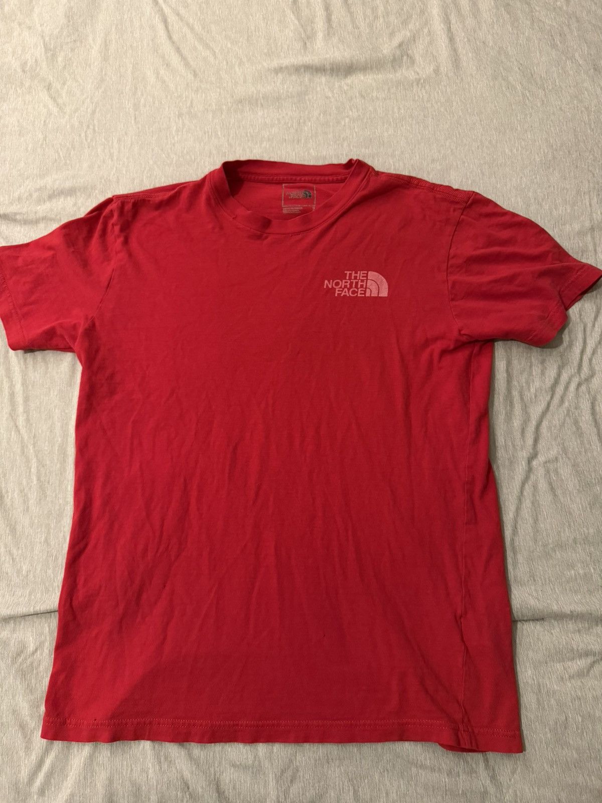 The North Face The North Face Red T-shirt Size US S / EU 44-46 / 1 - 1 Thumbnail