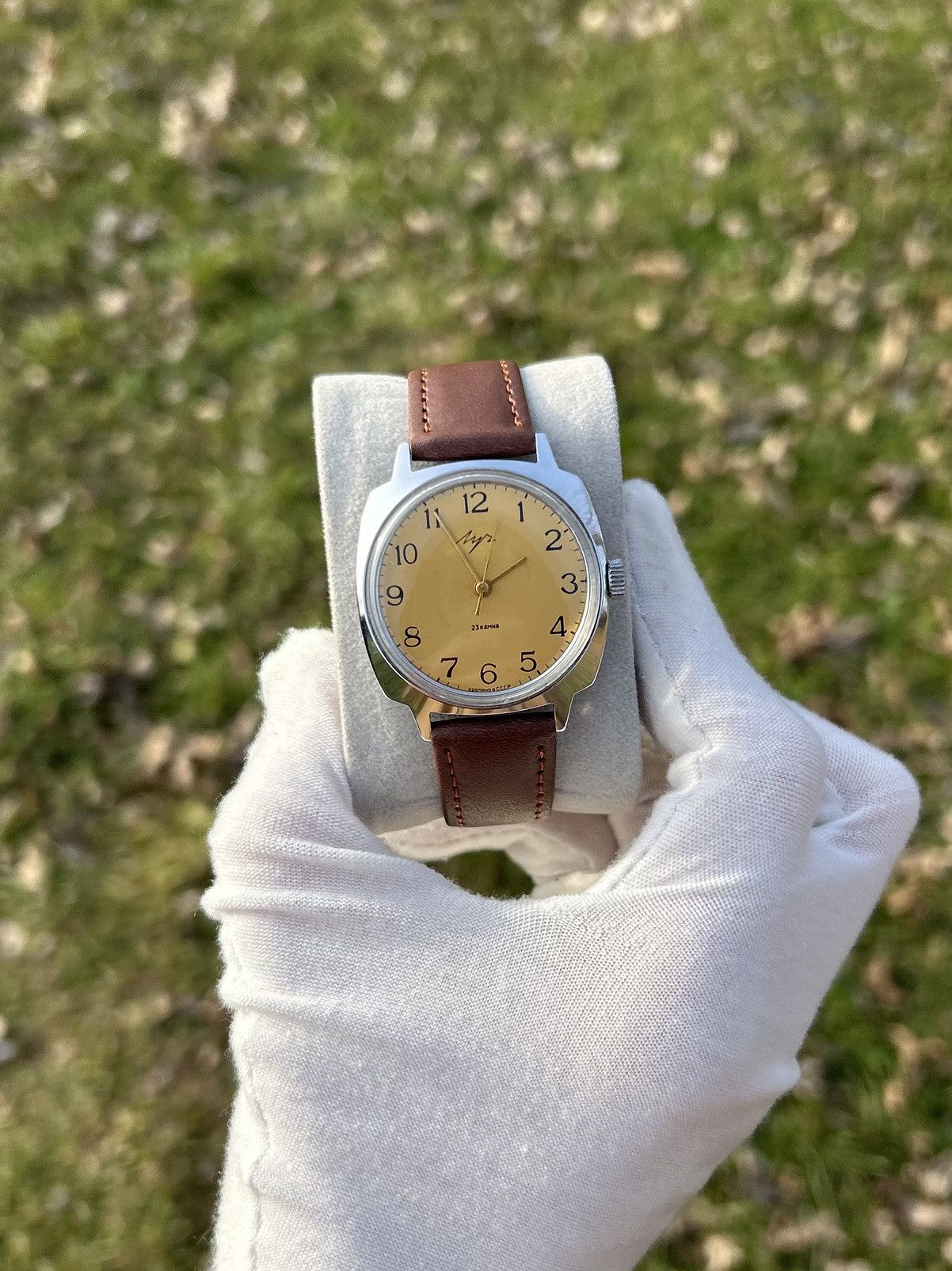 Vintage Vintage Watch Luch Soviet USSR Mechanical Retro 1980s Size ONE SIZE - 10 Thumbnail
