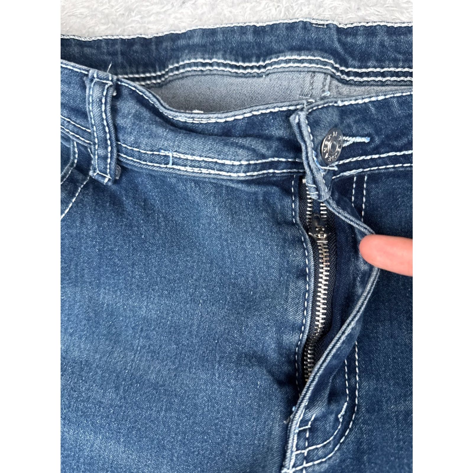 Denime Women Jeans Bootcut Denim 34x31 Mid Rise Blue Embroidered Feathers 34 Waist 34 Inseam Cotton Blend Cowboy Southwestern Casual Mens? Size 24" / US 00 / IT 34 - 5 Thumbnail