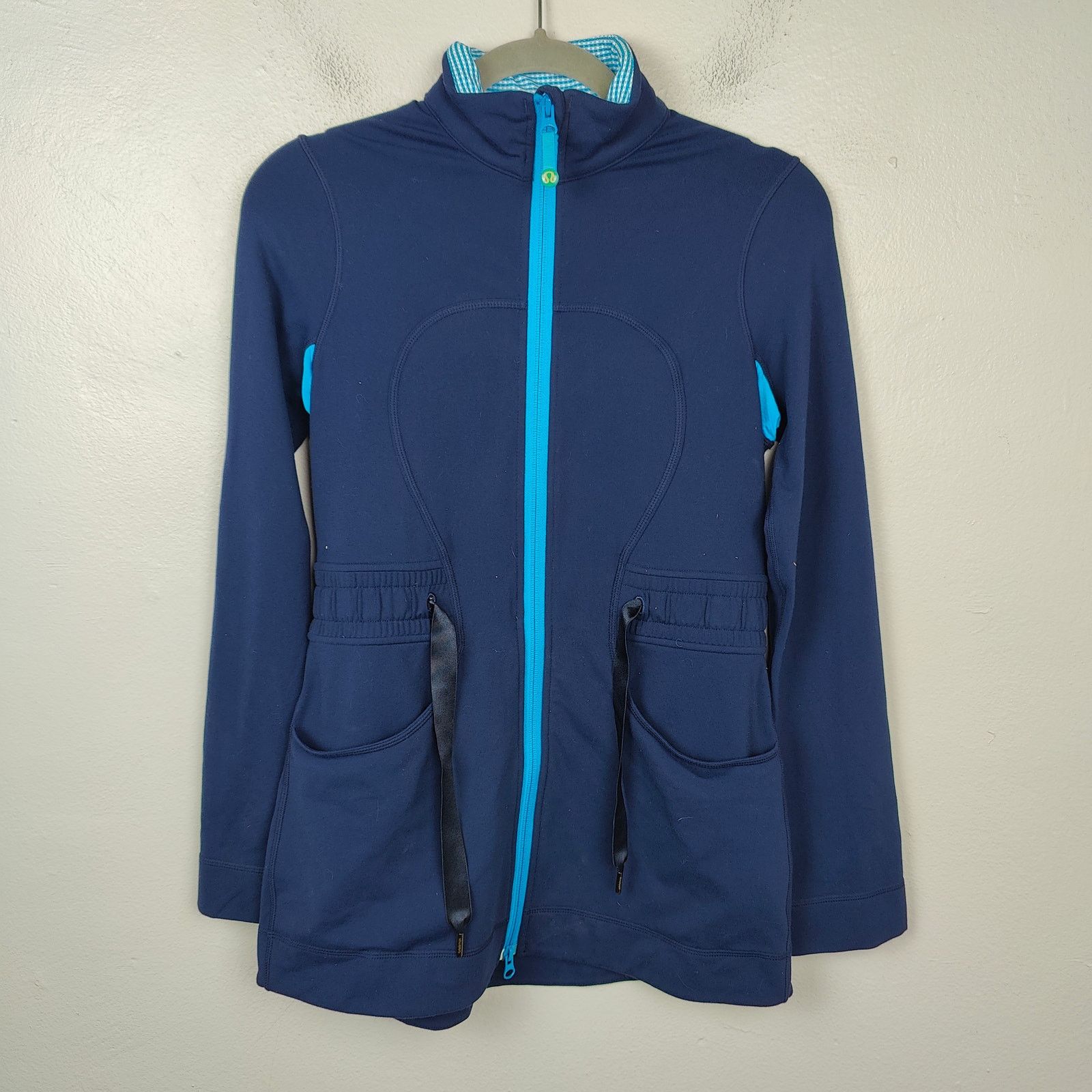 Lululemon Lululemon Jacket Womens Small Luon Full Zip Cinch Waist Size S / US 4 / IT 40 - 1 Thumbnail