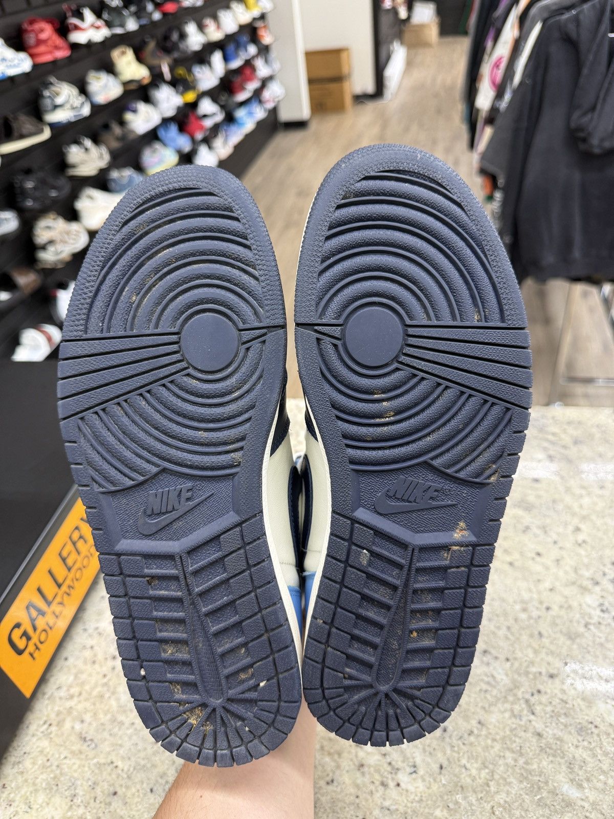 Jordan Brand Jordan Retro Obsidian 1s Size US 9 / EU 42 - 4 Thumbnail