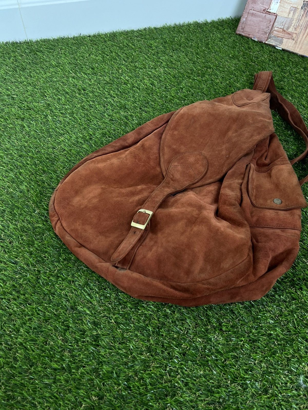 Japanese Brand Y2k Vintage Traveller Suede Leather Sling Bag Brown Size ONE SIZE - 2 Thumbnail