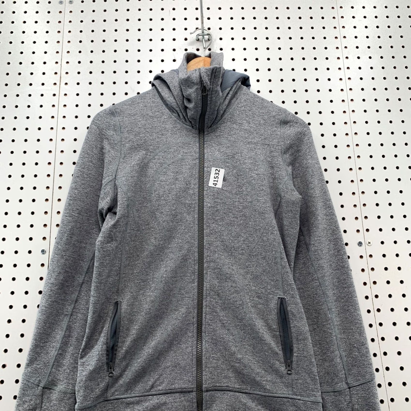 Lululemon Lululemon Track Jacket Womens Size 6 Gray Hooded Thumbhole 17.5x27.5 Jacket Gray Activewear Size M / US 6-8 / IT 42-44 - 4 Thumbnail