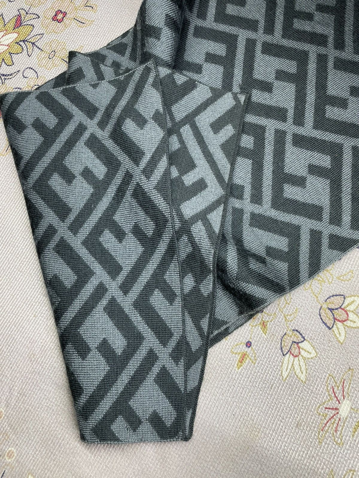 Fendi Fendi Monogram Wool Scarf Size ONE SIZE - 7 Thumbnail
