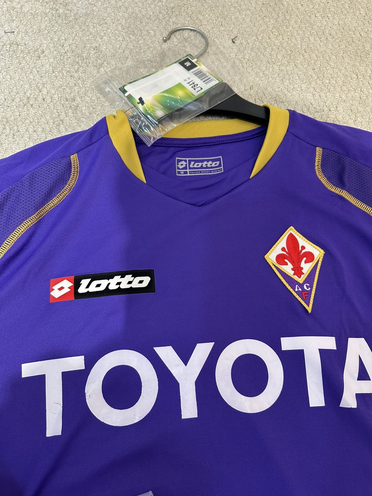 Diadora Fiorentina 2008 2009 Home Long Sleeve Newtag soccer jersey Size US M / EU 48-50 / 2 - 5 Thumbnail