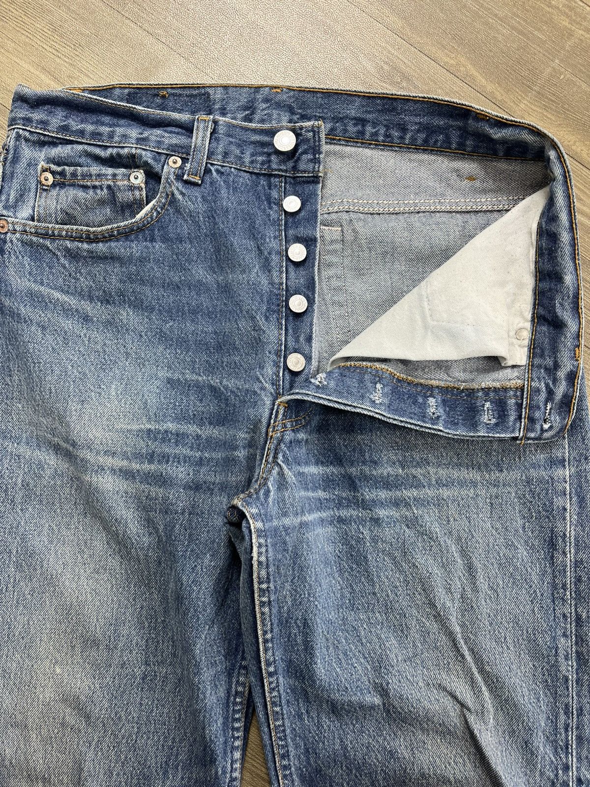 Levi's Vintage Clothing 🇺🇸1990s Vintage Levis 501 33x34 Straight Leg Blue Jeans Size US 33 - 8 Thumbnail