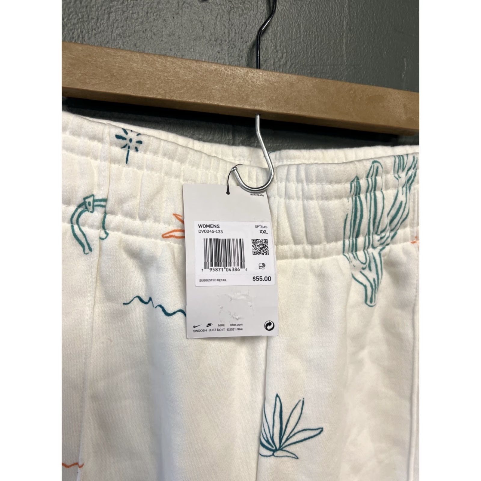 Nike Nike Women's Cotton Shorts 2XL Beige Athletic Activewear Short Regular Drawstring Pre-Owned NWT Size 40" / US 18 - 2 Thumbnail