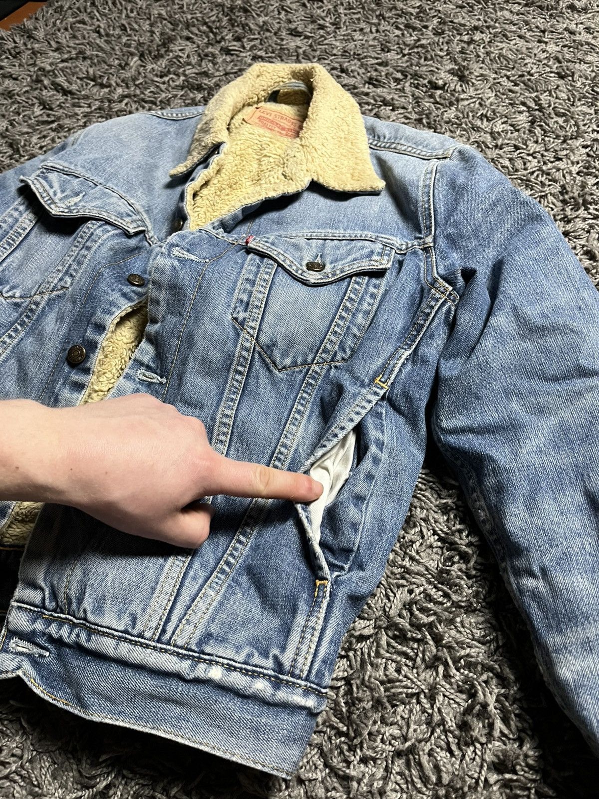 Levi's LEVIS VINTAGE Y2K FADED DENIM TRUCKER SHERPA JACKET Size US S / EU 44-46 / 1 - 12 Thumbnail