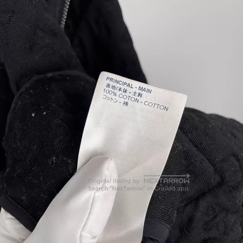 Louis Vuitton Louis Vuitton Black logo embossed cotton hooded drawstring Size US S / EU 44-46 / 1 - 7 Thumbnail