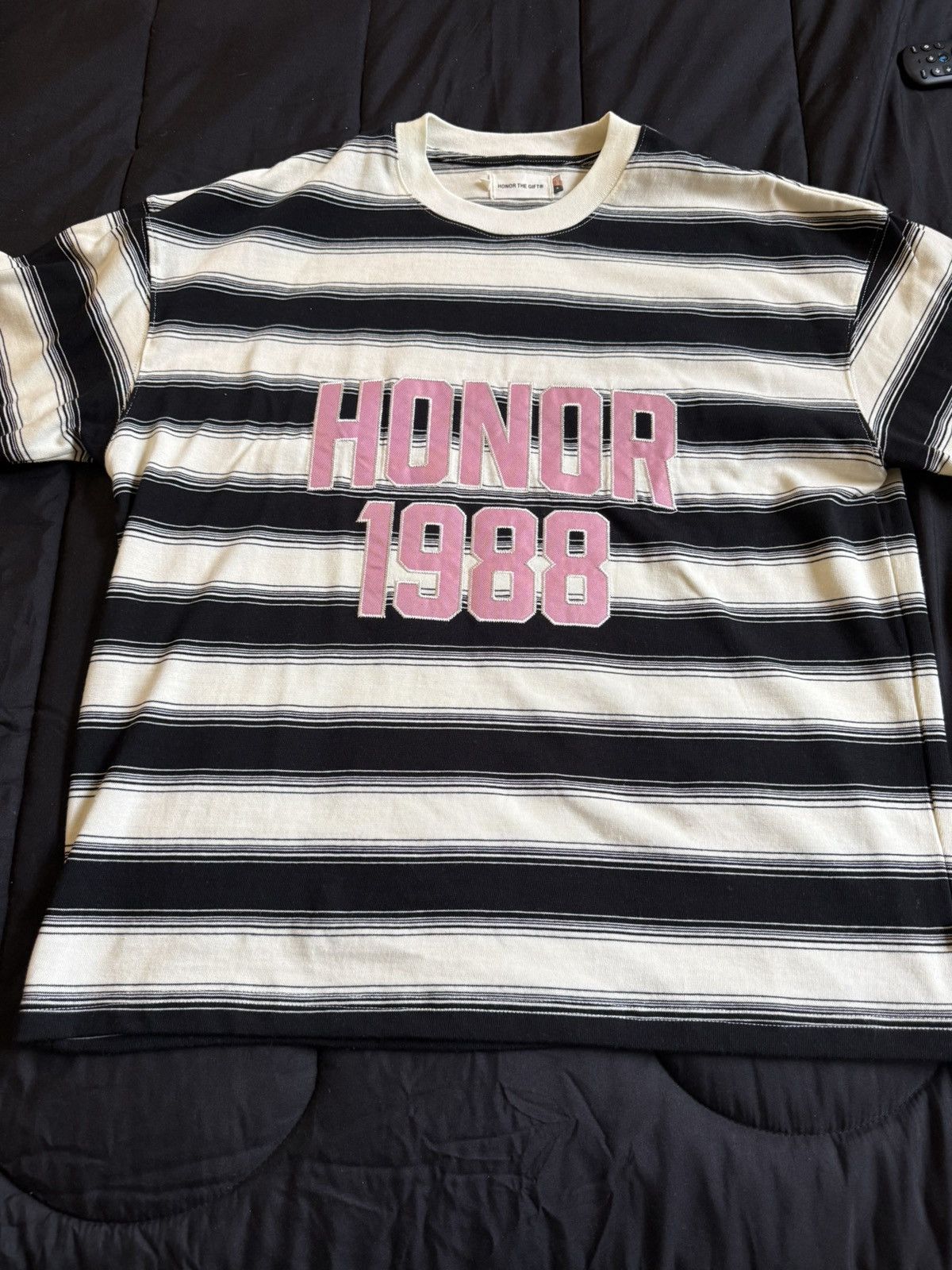 Honor the Gift Honor the gift tee size small Size US S / EU 44-46 / 1 - 1 Thumbnail