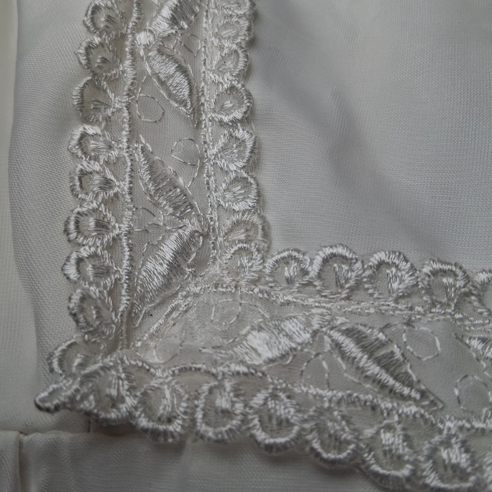 Layer 8 VINTAGE First Communion Dress Girls Size 5 Ivory Long Sleeve Sheer Layer Size US S / EU 44-46 / 1 - 5 Thumbnail
