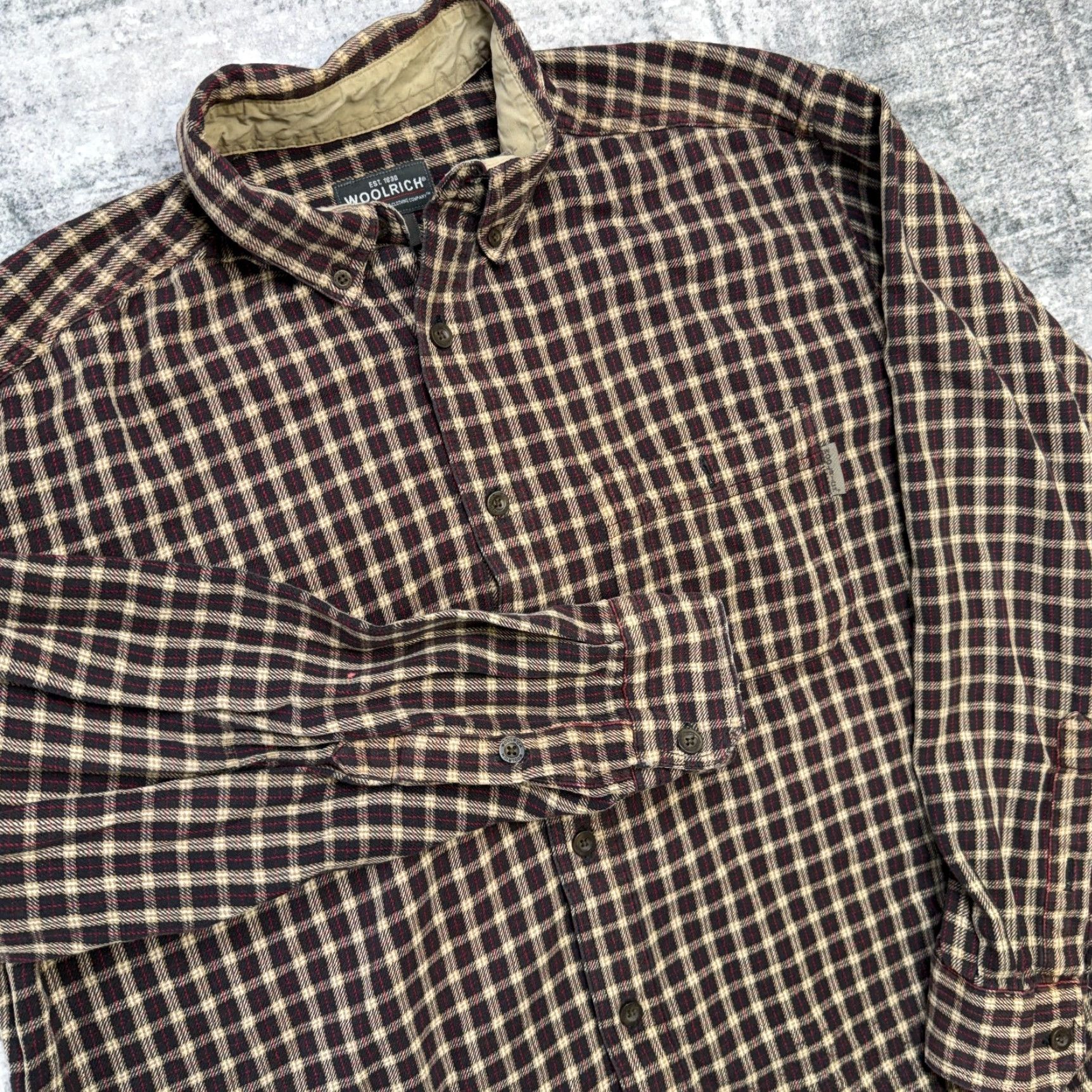 Vintage Woolrich Shirt Mens XL Brown Plaid Flannel Button-Up 90s Work Casual Woolrich Shirt Mens XL Brown Plaid Flannel Button-Up 90s Winter Fall Spring Size US XL / EU 56 / 4 - 7 Thumbnail