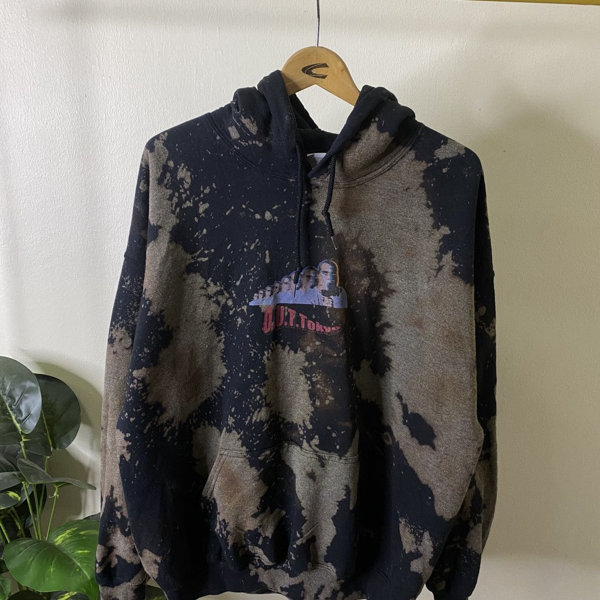 Japanese Brand Japanese Streetwear Brand Out Tokyo Acidwash Pullover Hoodie Size US XL / EU 56 / 4 - 2 Thumbnail