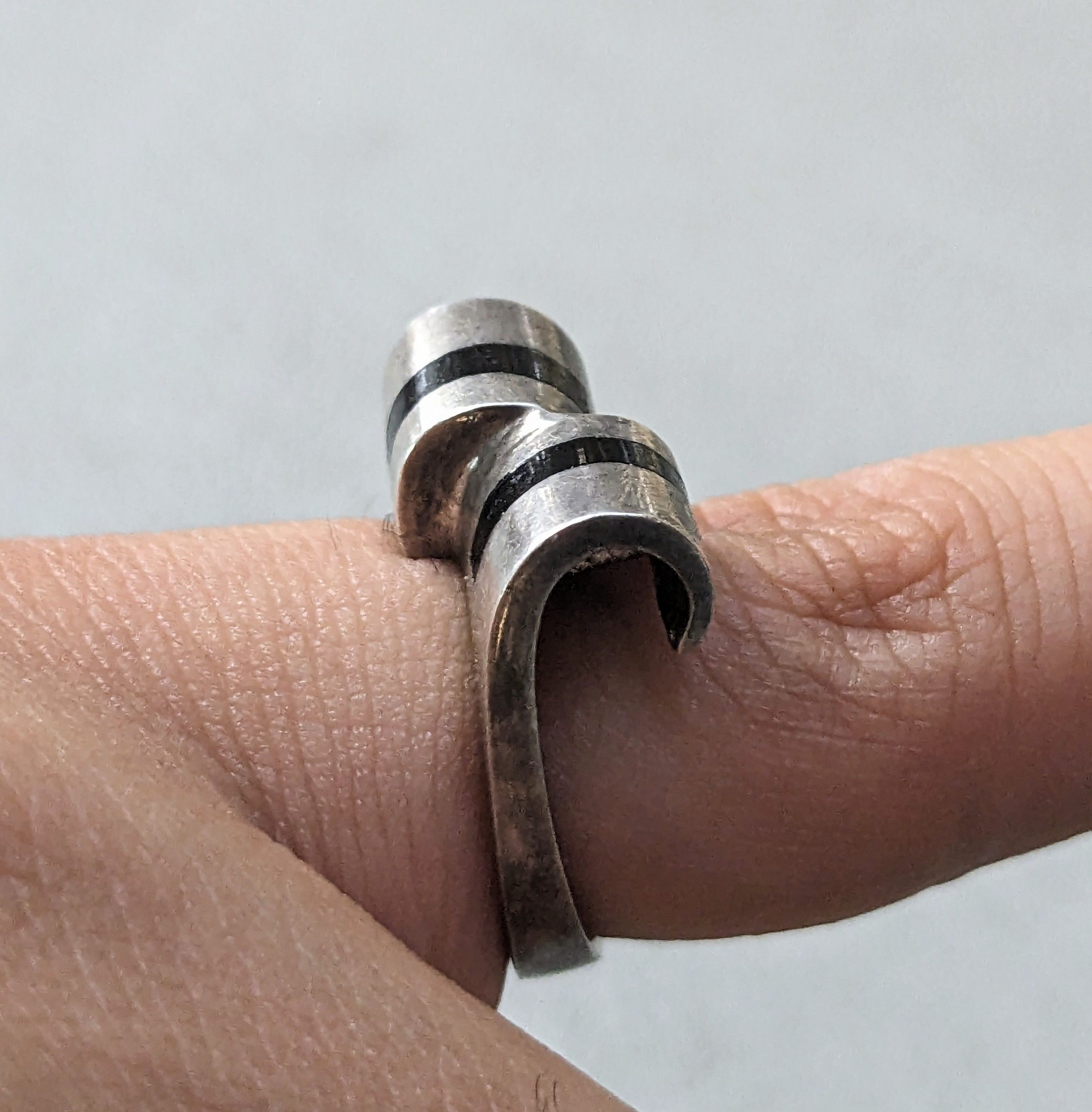 Jewelry Vintage Sterling Silver Ring Size 6.25 Black Onyx Modern Size ONE SIZE - 12 Thumbnail