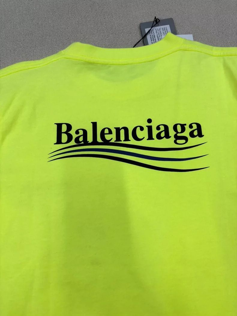 Balenciaga Balenciaga Logo monogrammed surf short sleeve T-shirt 2504- Size US S / EU 44-46 / 1 - 4 Thumbnail