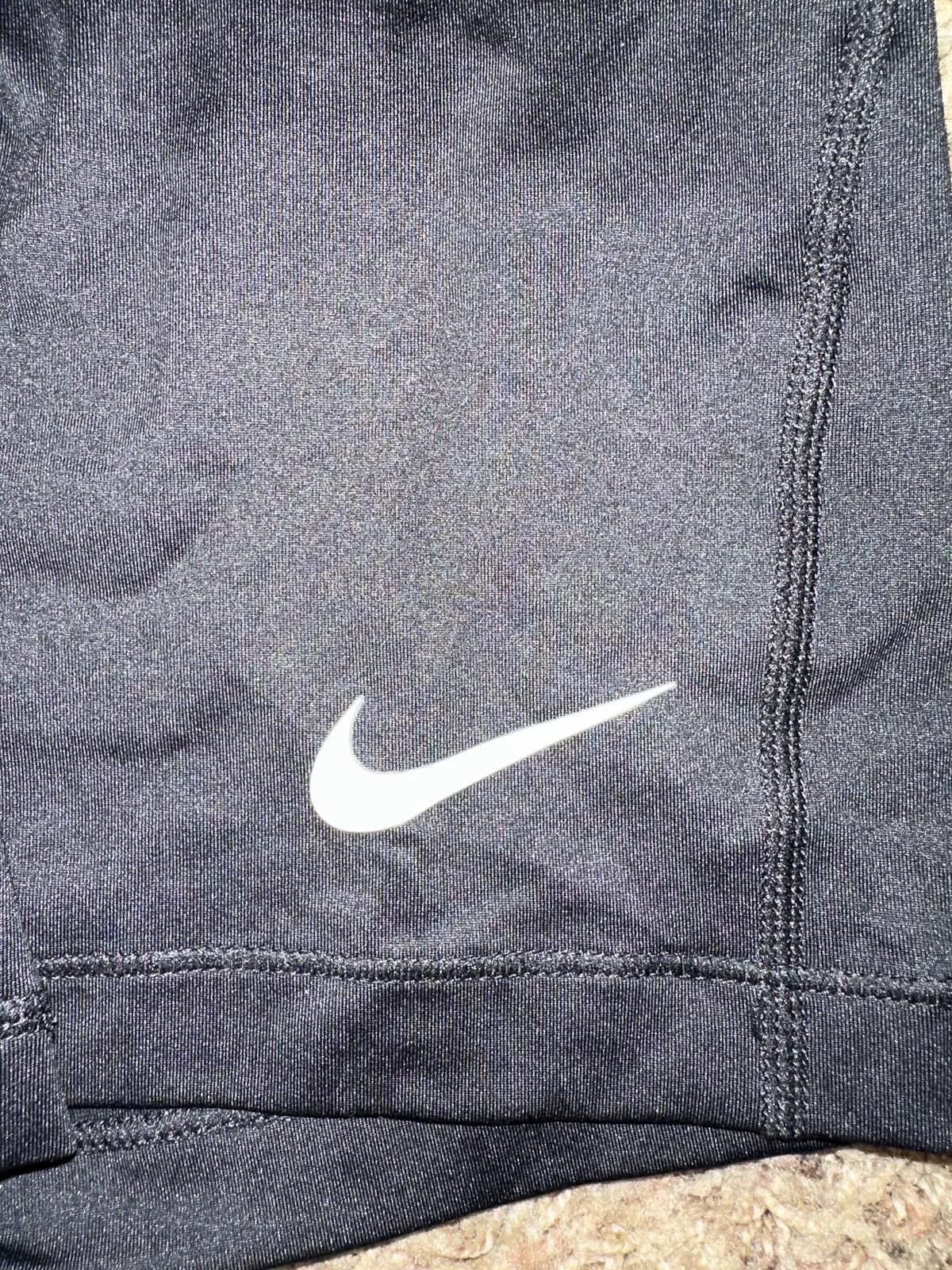 Nike Nike Women’s Pro 3” Training Compression Black Shorts Size 28" / US 6 / IT 42 - 4 Thumbnail