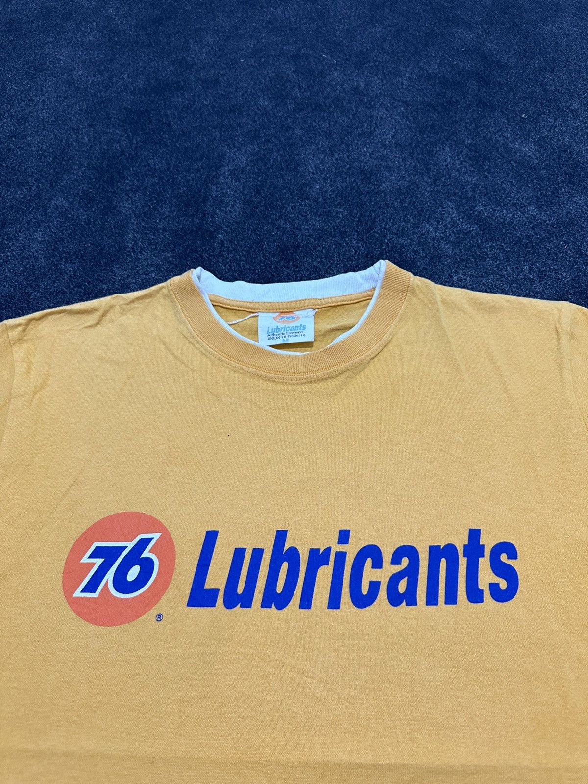 Vintage VINTAGE 76 Lubricants layer tee - Tiolene Motor Oil Graphic Size US M / EU 48-50 / 2 - 4 Thumbnail