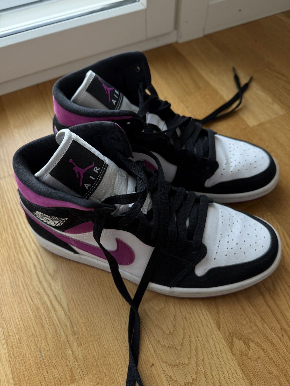 Nike Air Jordan 1 Mid Magenta Size US 8 / IT 38 - 5 Thumbnail