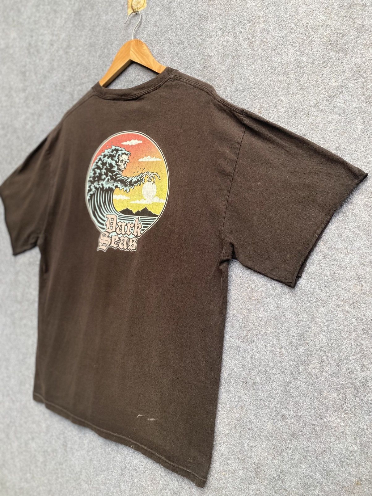 Dark Seas Division × Vintage Dark seas back hit tee Size US XL / EU 56 / 4 - 12 Thumbnail