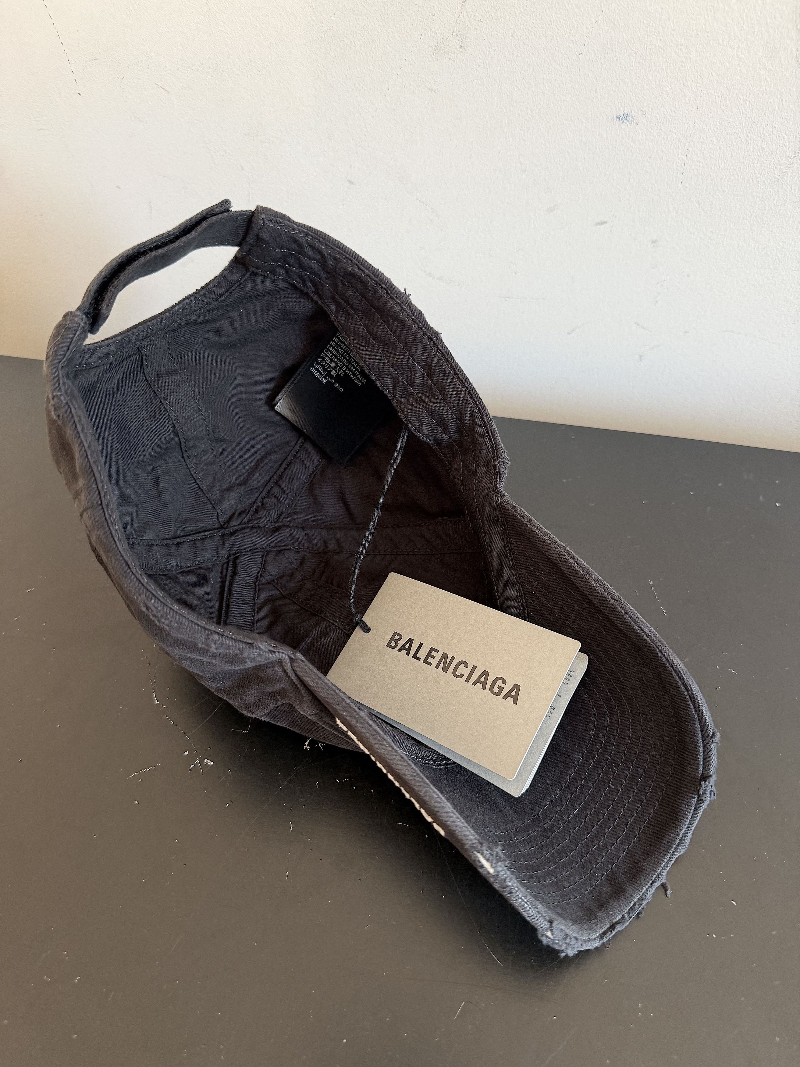 Balenciaga New Distressed Brim Logo Cap (M) 57 CM Size ONE SIZE - 6 Thumbnail