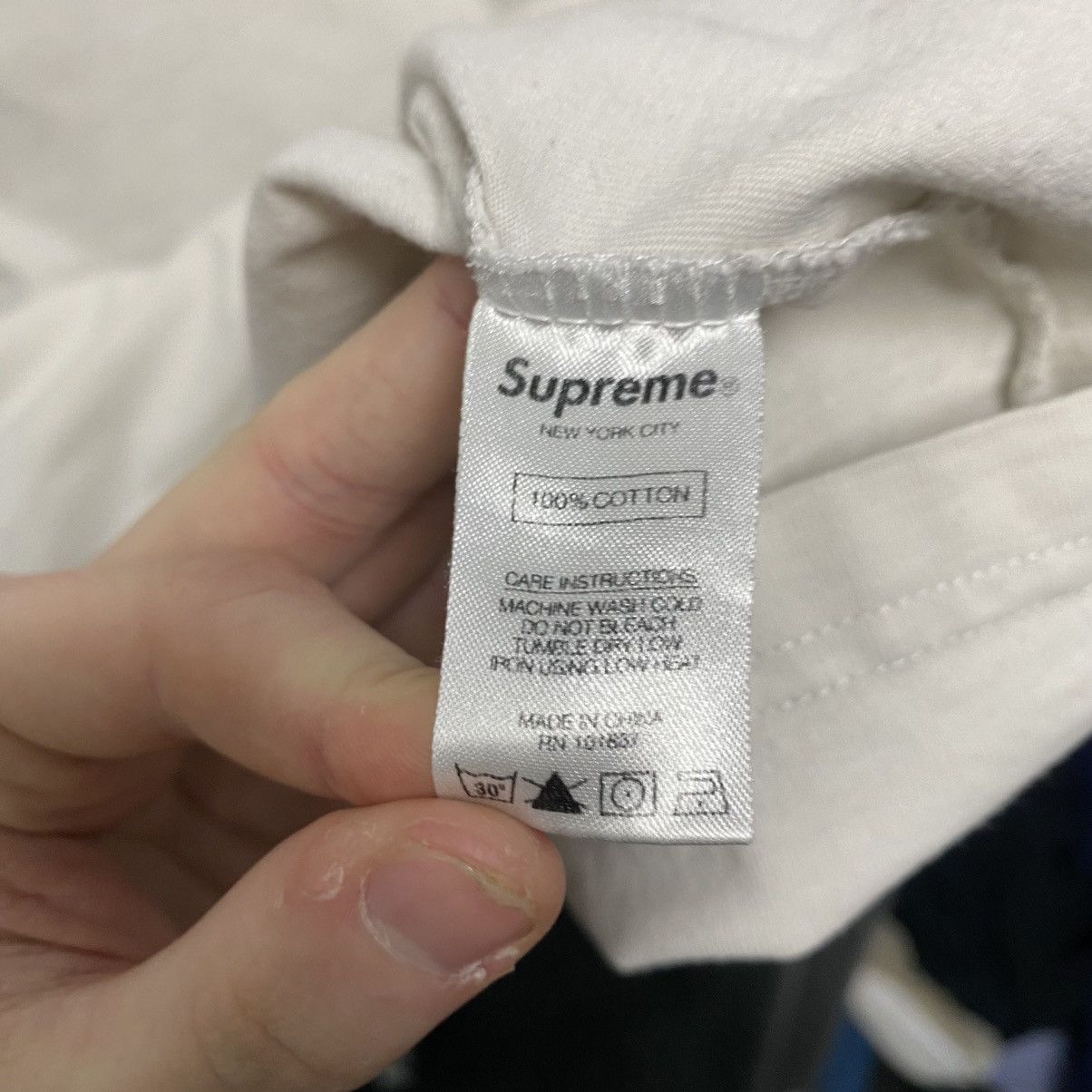 Supreme Supreme T-Shirt White Big Logo Size US L / EU 52-54 / 3 - 8 Thumbnail