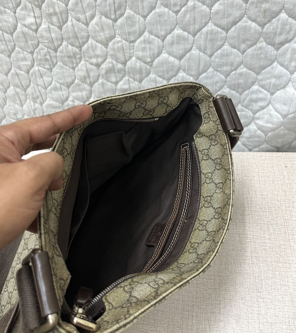 Gucci 🔥🔥🔥AUTHENTIC VINTAGE GUCCI MONOGRAM BAG Size ONE SIZE - 18 Thumbnail