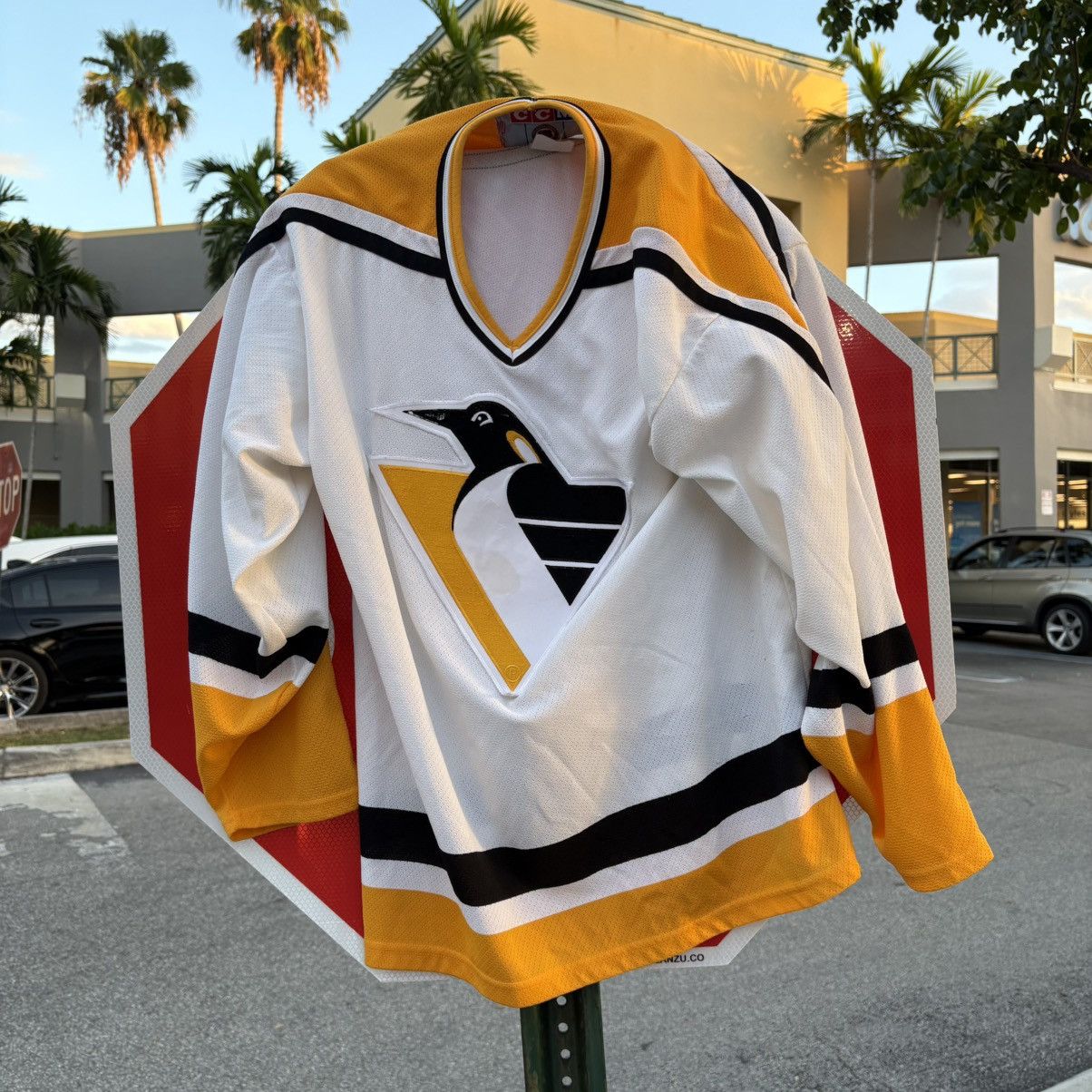 Vintage CCM Pittsburgh Penguins Robo Penguin NHL Jersey