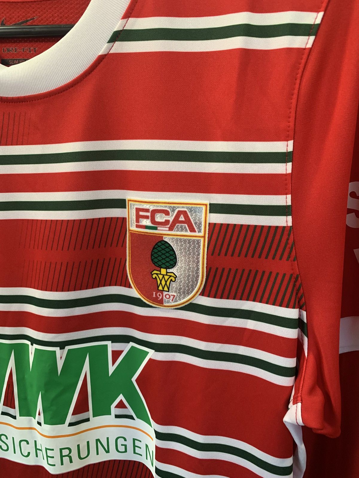 Nike AUGSBURG 2022/2023 SOCCER JERSEY NIKE MEN Kapici 42 Size US M / EU 48-50 / 2 - 4 Thumbnail