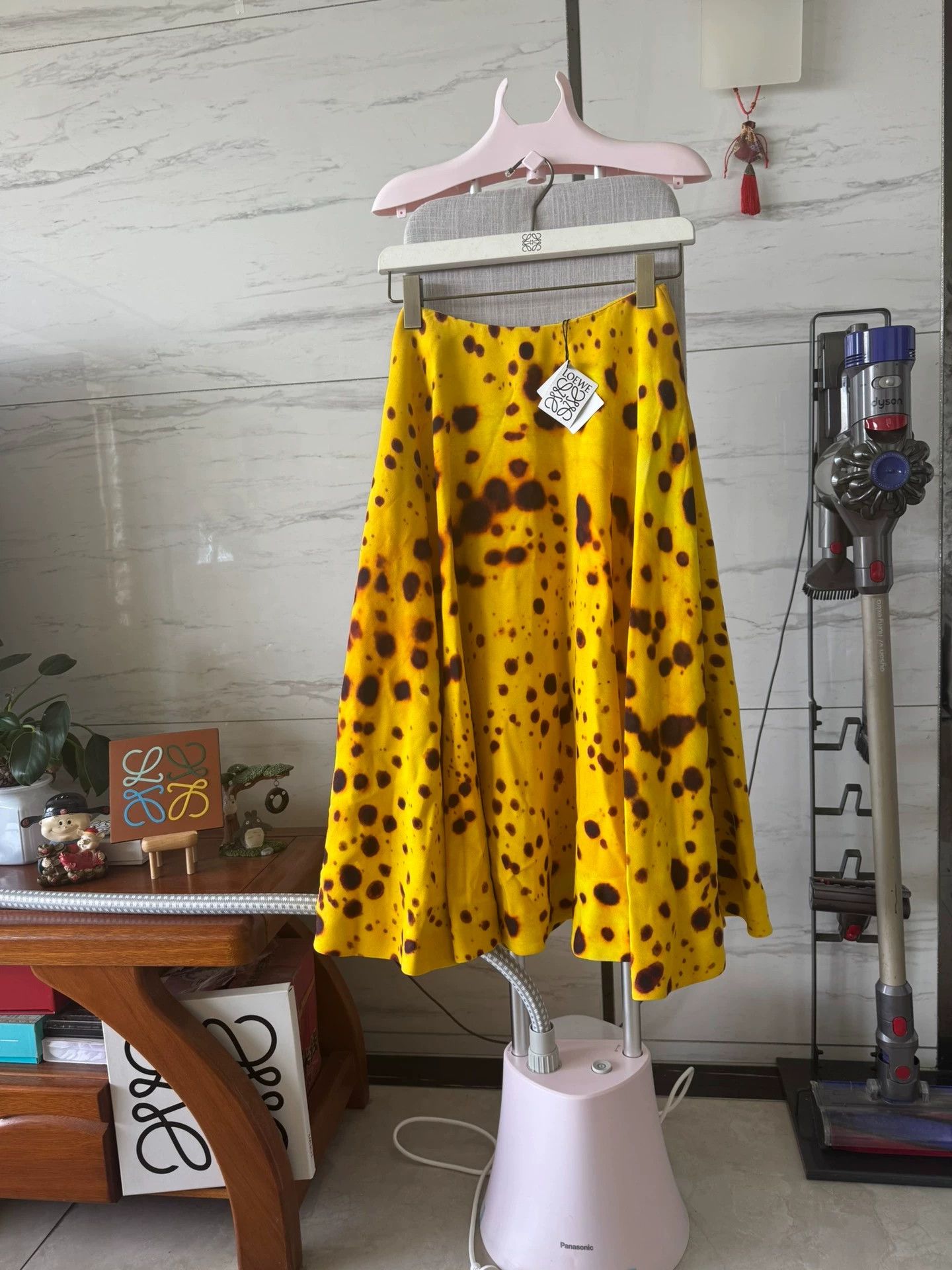 Loewe LOEWE ss24 new with tags size 34 long skirt Size 24" / US 00 / IT 34 - 1 Thumbnail