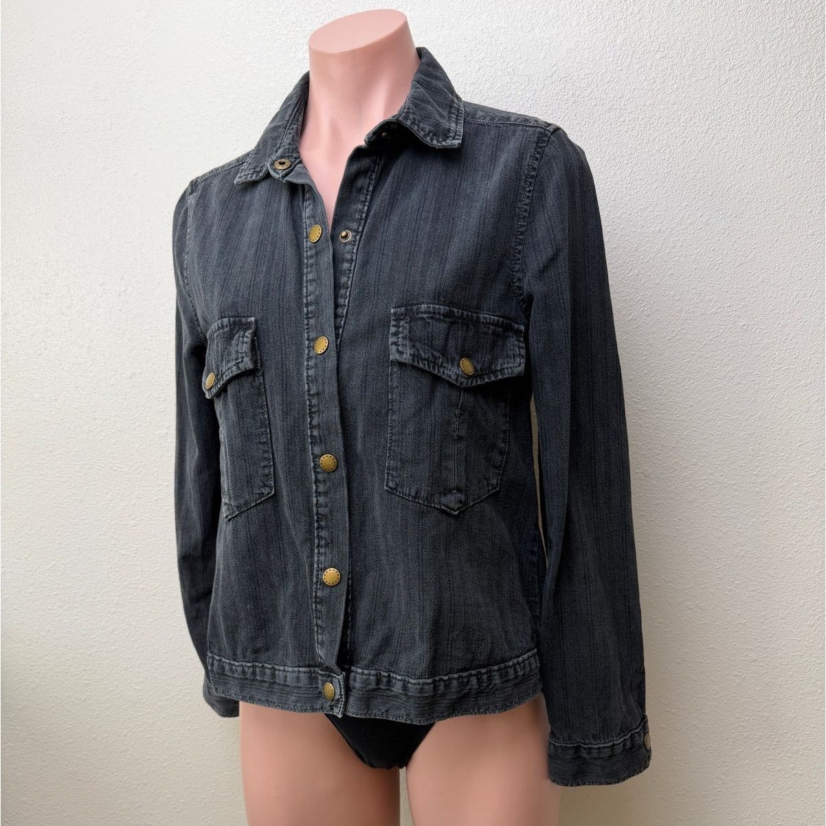 THE GREAT The Great Washed Black Denim Long Sleeve Shirt Size 0 Size XS / US 0-2 / IT 36-38 - 1 Thumbnail