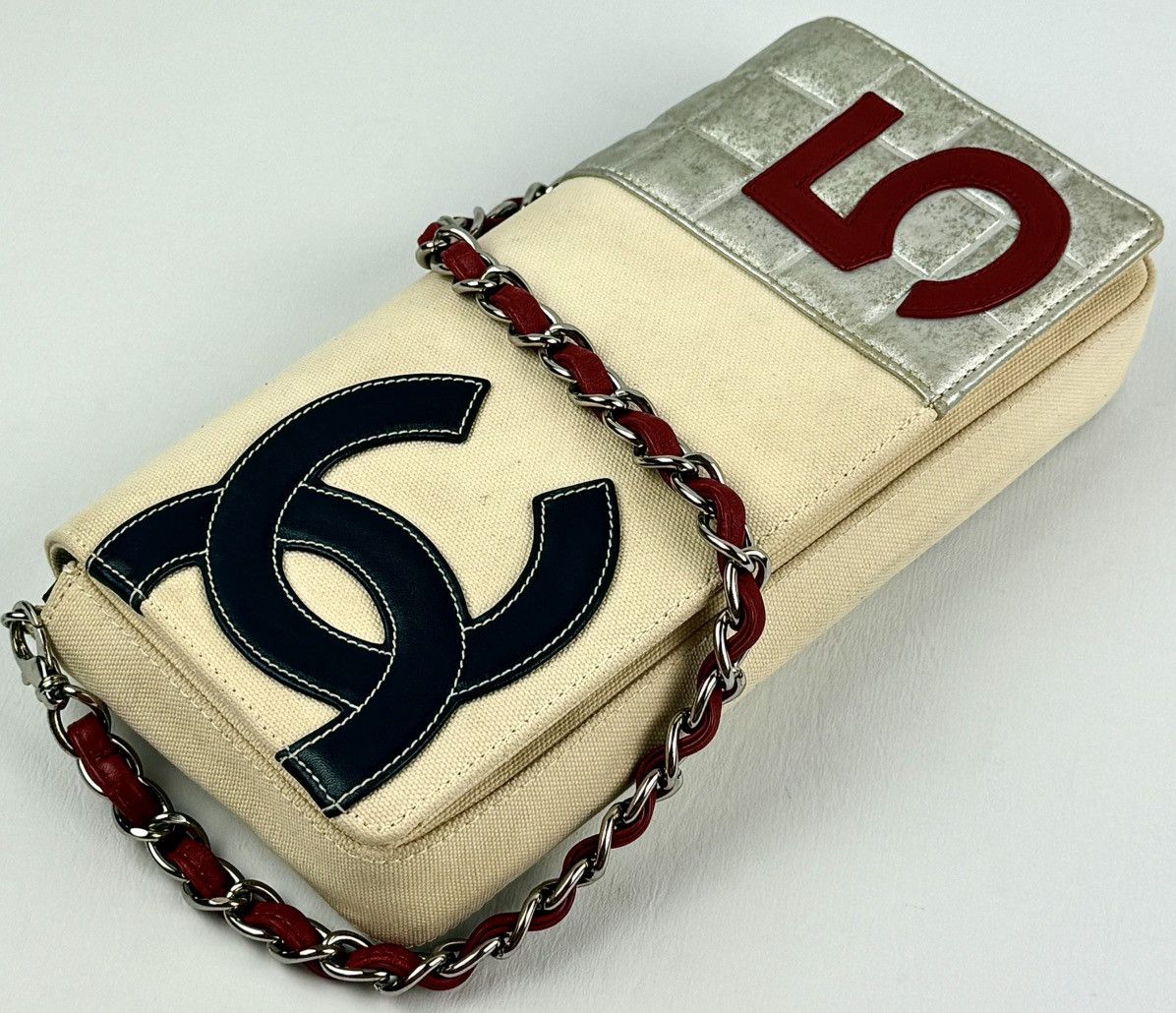Chanel Chanel - 2002 - CC - No.5 - East - West - Chain Flap Size ONE SIZE - 10 Thumbnail