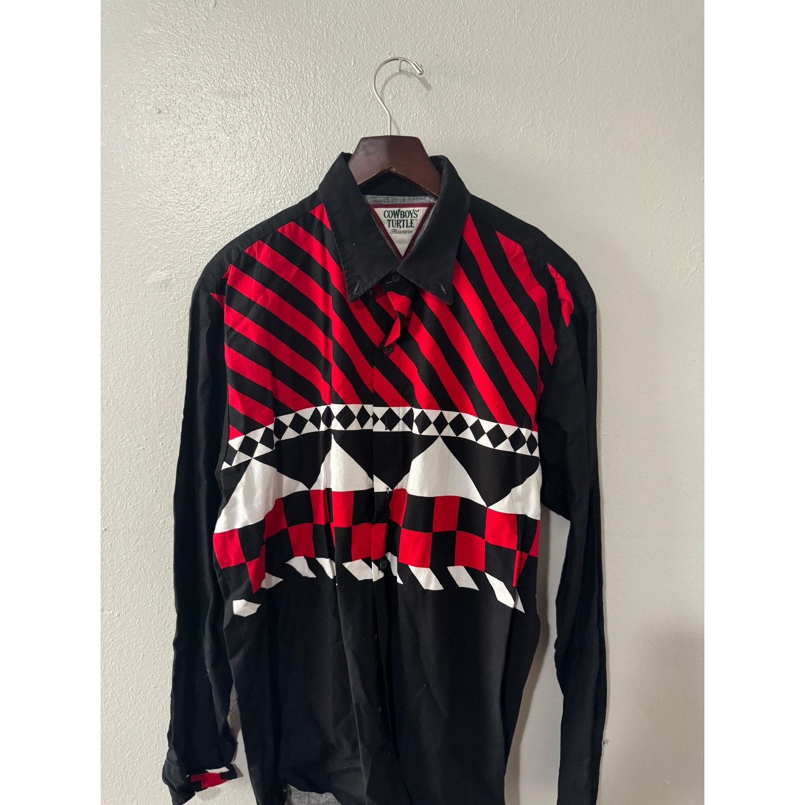 Vintage Vintage Cowboys Turtle Red Black Long sleeve Button Up Shirt Size US L / EU 52-54 / 3 - 1 Thumbnail