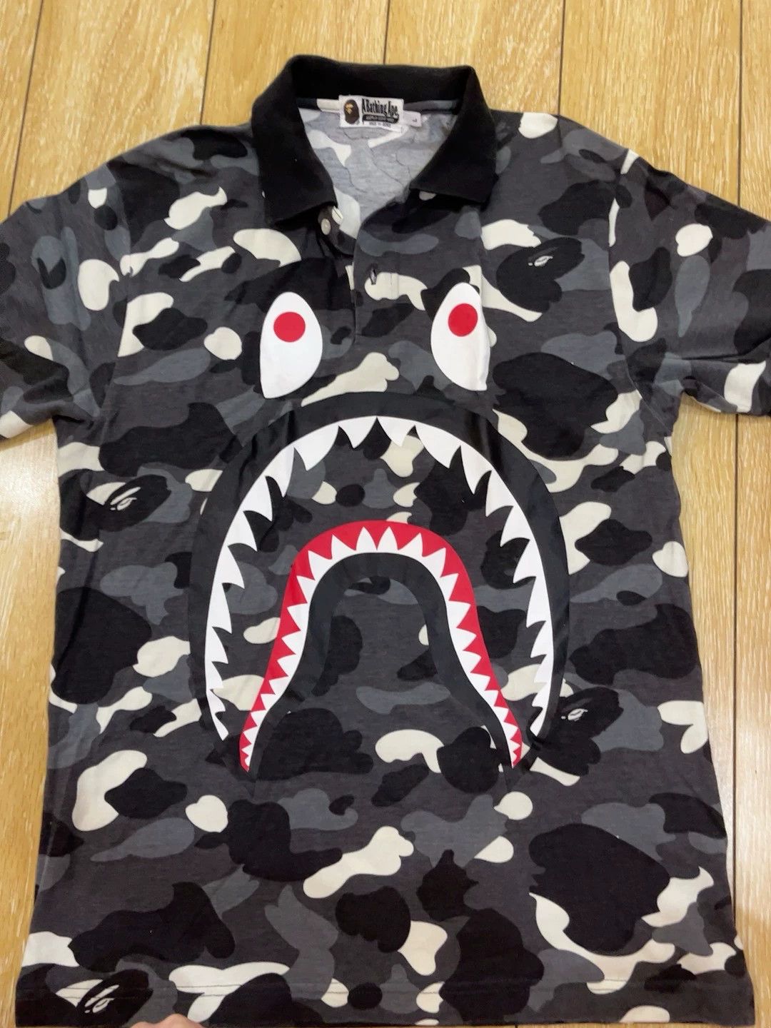 Bape Bape Shark T-Shirt Casual Short Sleeve Size US L / EU 52-54 / 3 - 1 Thumbnail