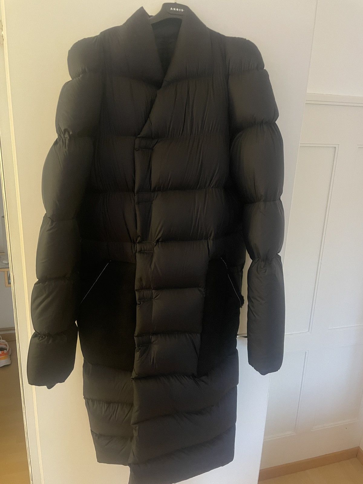 Rick Owens【19F/W】PADDED LARRY COAT 48 Rick Owens Rick Owens FW 19 Larry Puffer Jacket | Grailed